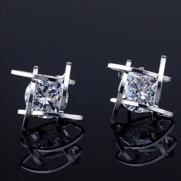 NEW SILVER 3D CAGE DIAMOND STUD EARRINGS - Picture 2 of 6